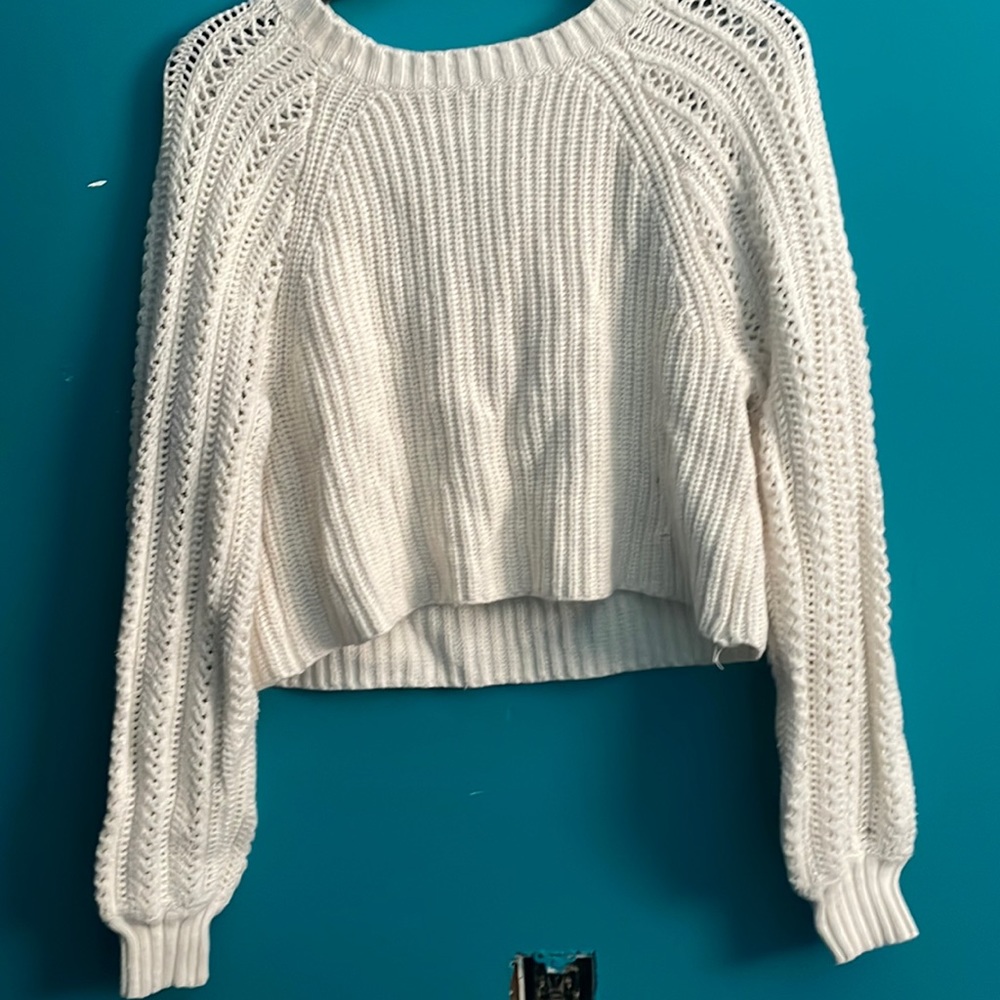American Eagle sweater